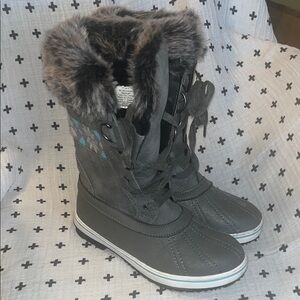 Northside Gray Fur-Lined Winter Boots Girls size 4 Insulated Waterproof